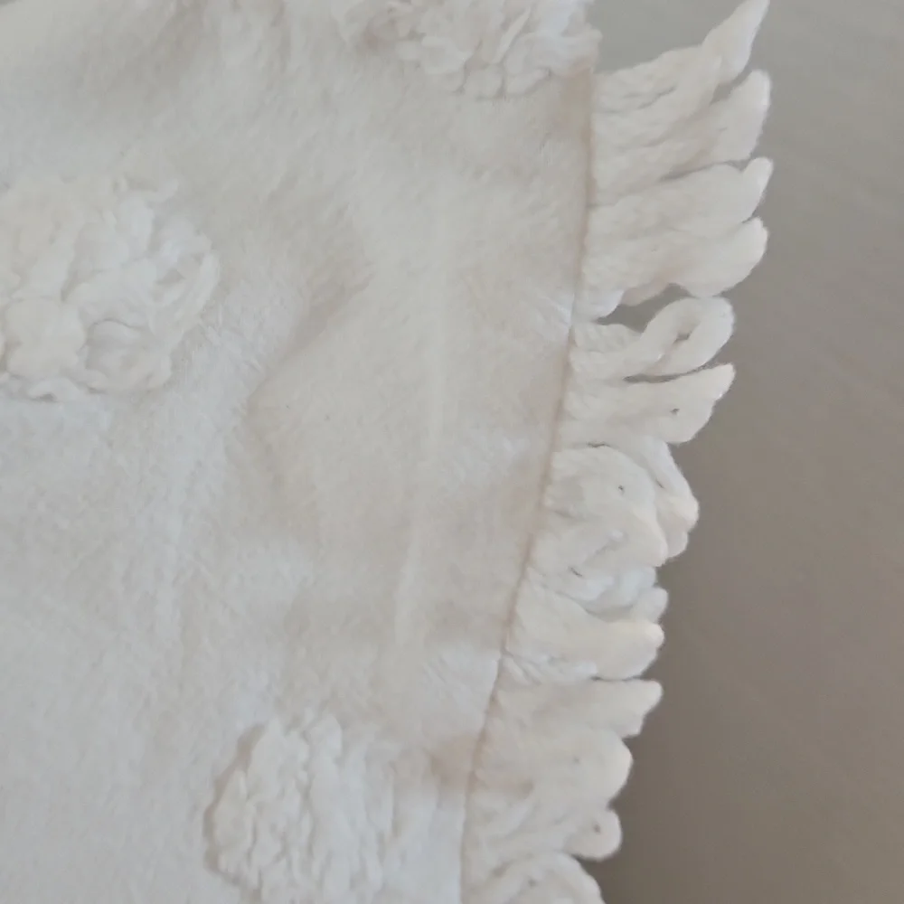 Nordstrom Rack NWT White Pom Pom Fringe Hem Cotton Standard Pillow Sham